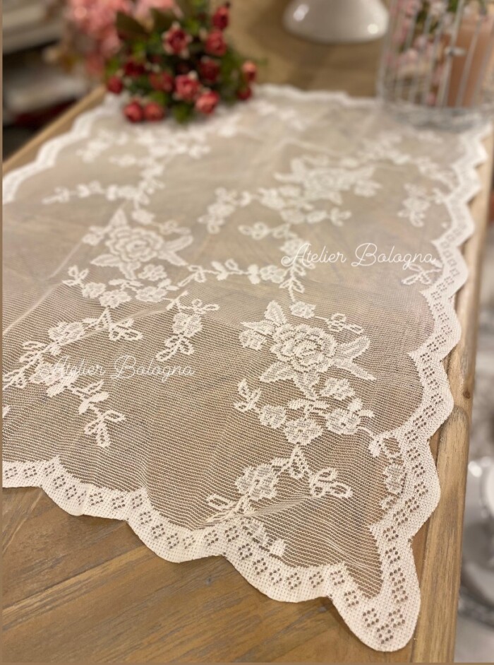 tovaglietta in pizzo atelier17 Atelier Bologna Shabby Chic